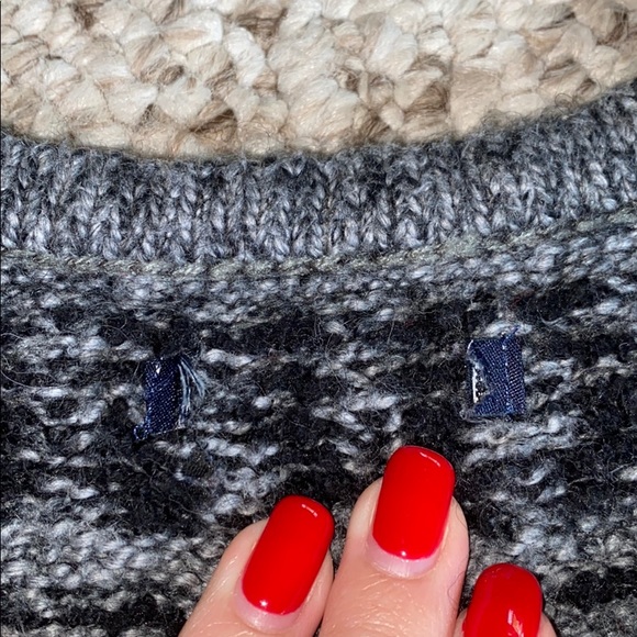 American eagle sweater - Picture 2 of 4